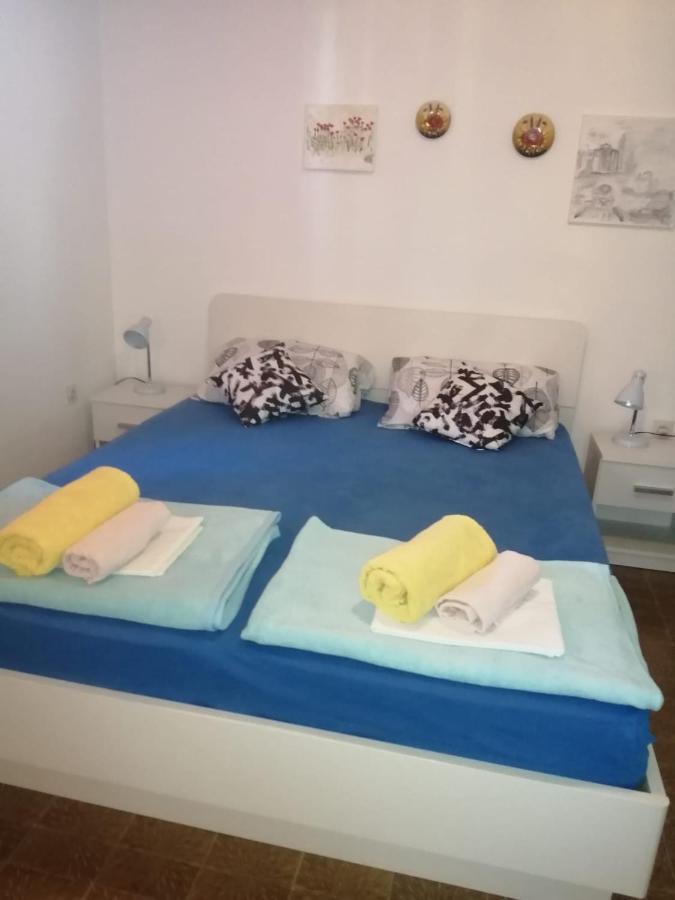 Apartmani Rosanda 2 Petrčane Exterior foto